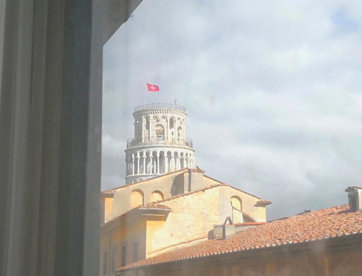 לינה וארוחת בוקר פיזה Window To The Tower מראה חיצוני תמונה